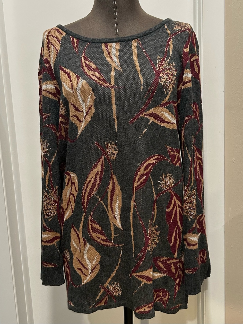 Chicos sweater tunic botanical leaves gray burgundy tan women’s large Chicos 2